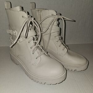 GUESS combat Boots Cream Chunky Heel Platforms Lace up Chain Zipper Sz 6